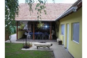 Hongarije Privát Cserkeszőlő, Exterieur